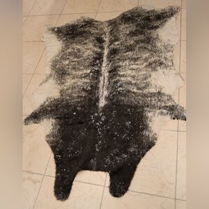 ⚡️⚡️⚡️⚡️Pure phaux skin shaped carpet